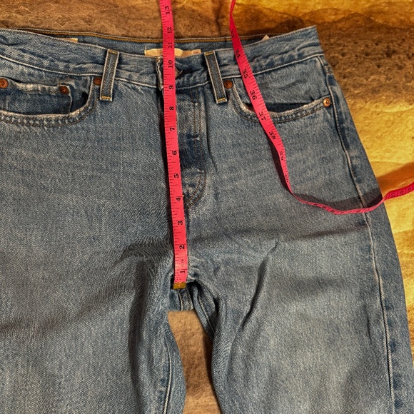 Levi Wedgie Icon Jeans - Picture 8 of 9